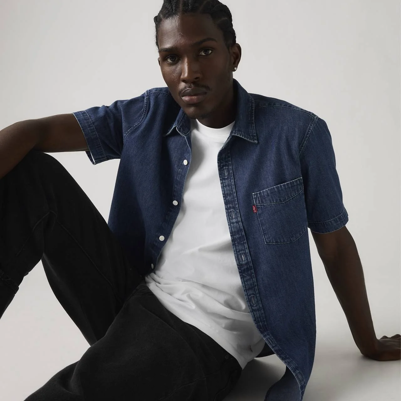 SHORT-SLEEVE CLASSIC STANDARD FIT SHIRT - 1