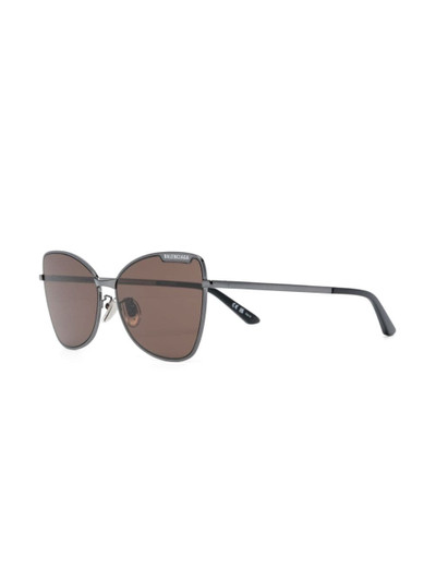 BALENCIAGA cat-eye frame sunglasses outlook