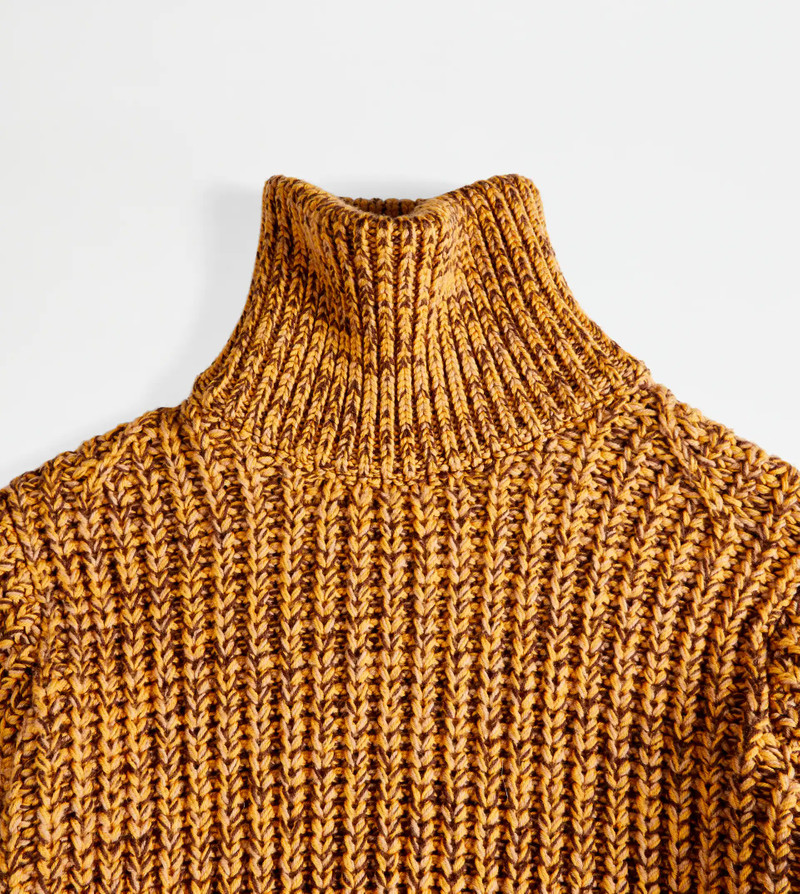 MOULINÉ TURTLENECK 9