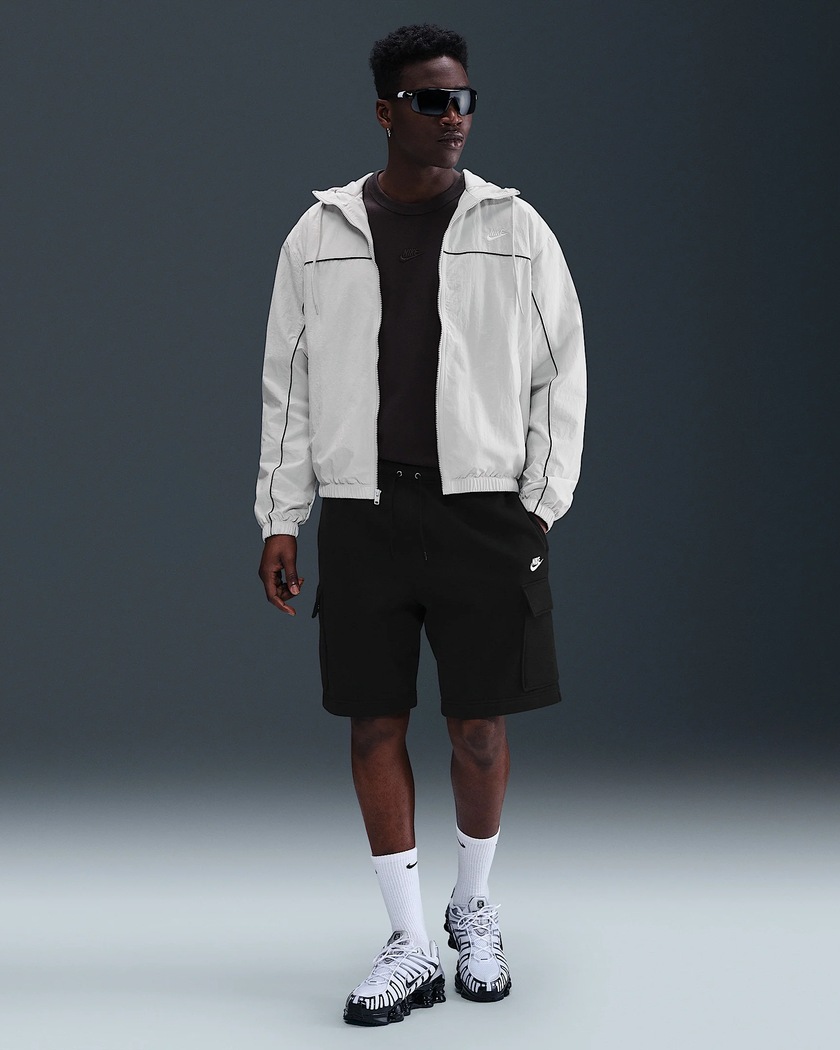 Nike Club Men's Fleece Cargo Shorts - 1