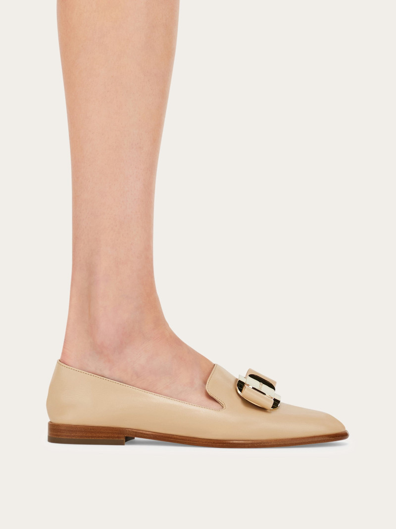 FERRAGAMO New Vara plate loafer outlook