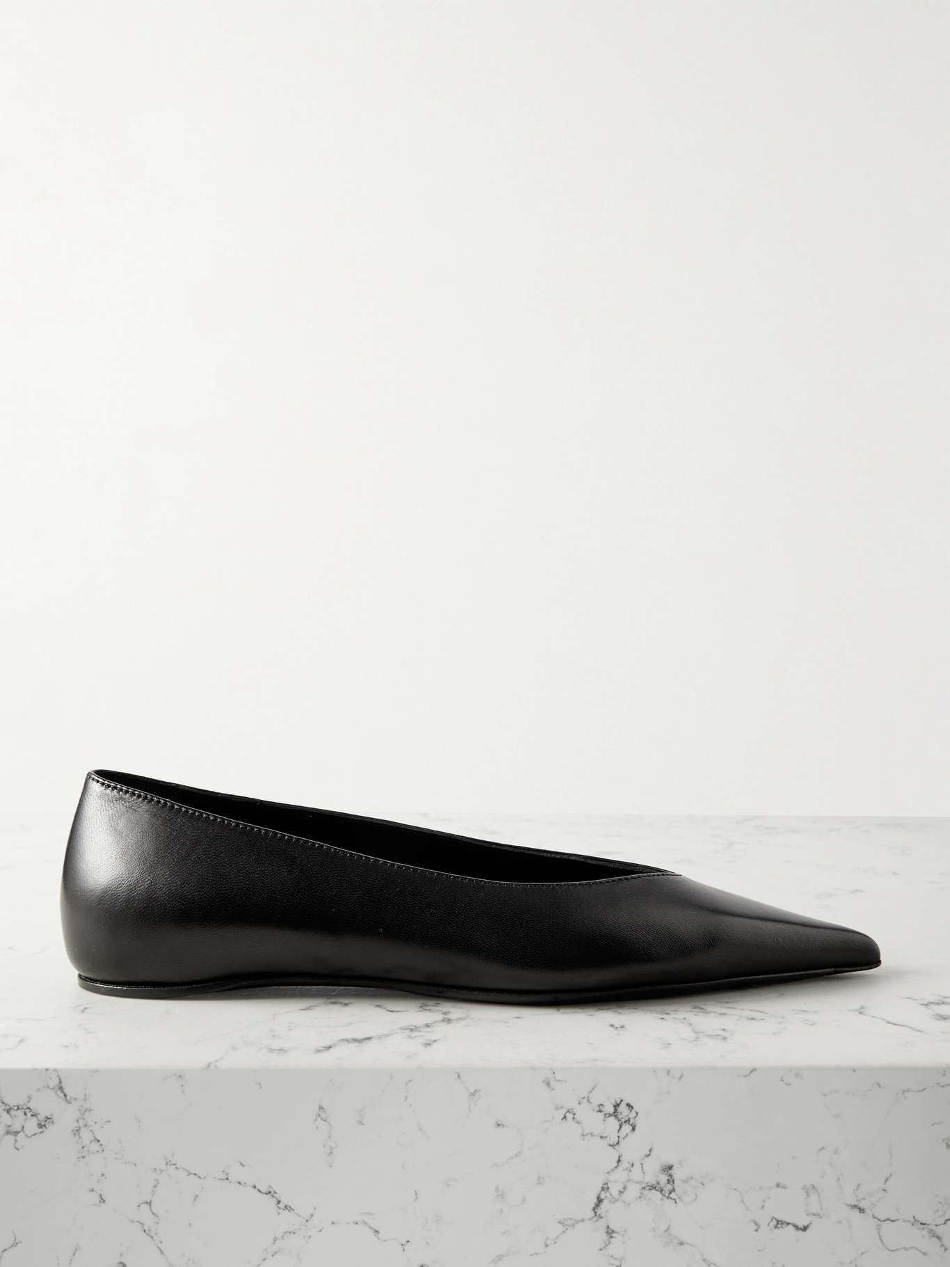 + NET SUSTAIN The Asymmetric Ballerina leather point-toe flats - 1