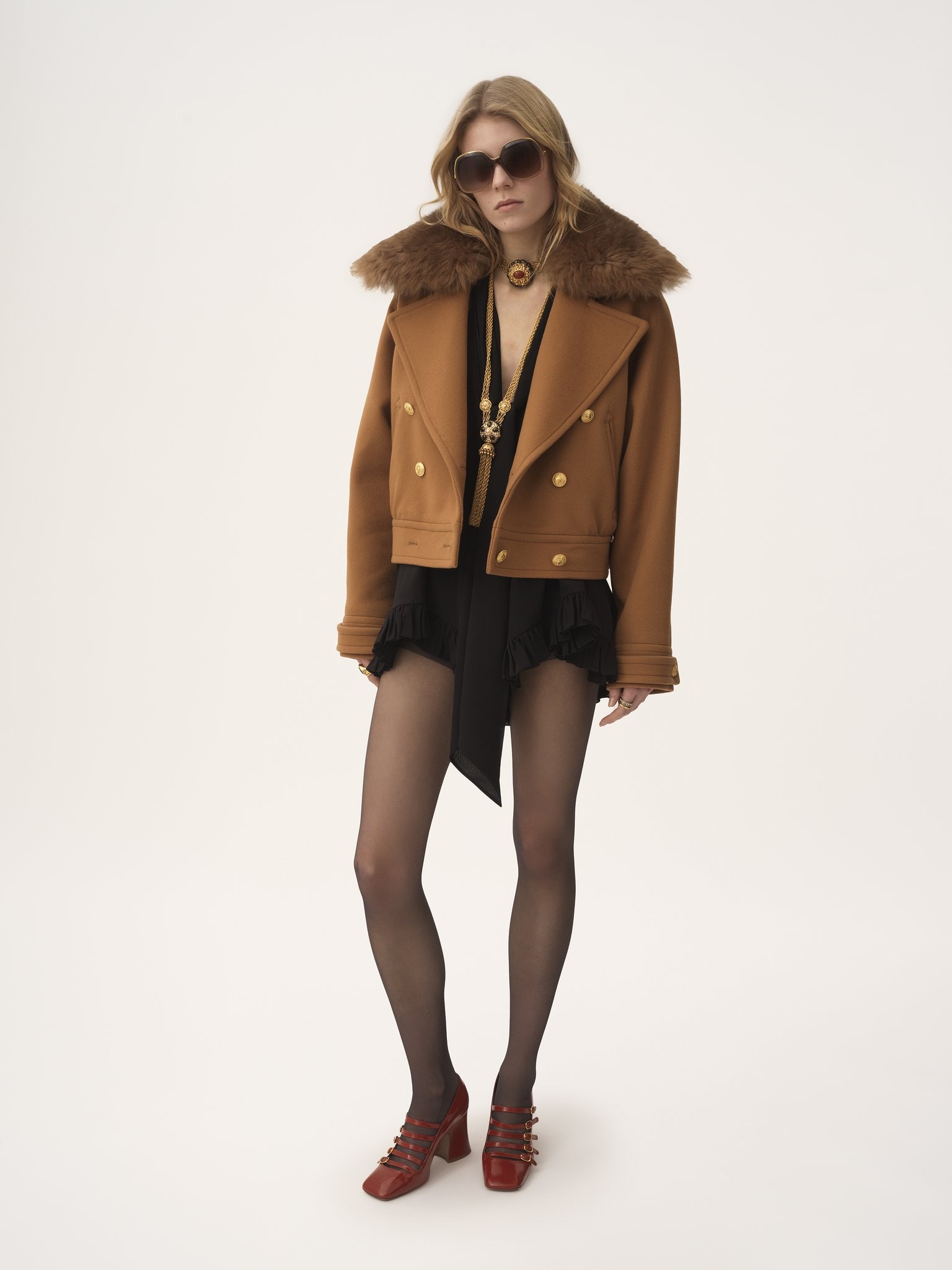SHORT BOXY DOUBLE-BREASTED COAT IN SOFT WOOL - 3