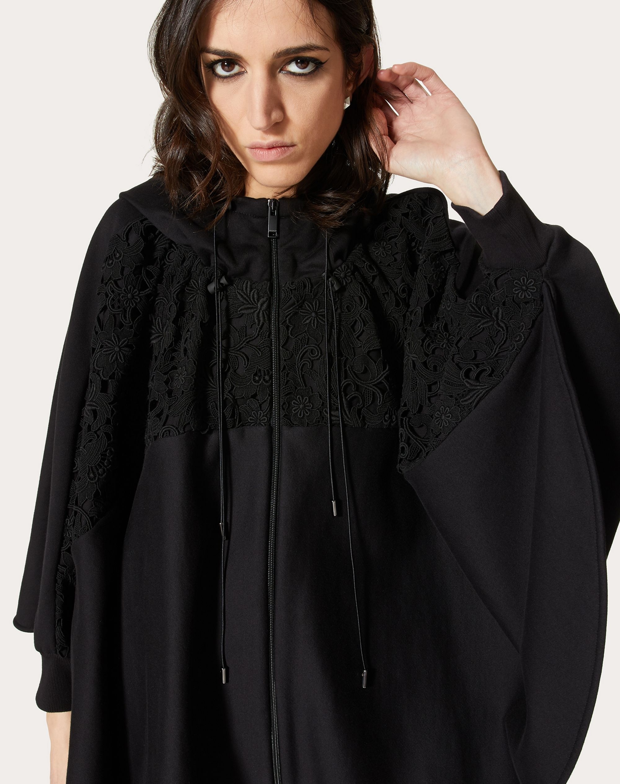 JERSEY AND MACRAMÉ OVERSIZE SWEATSHIRT - 5