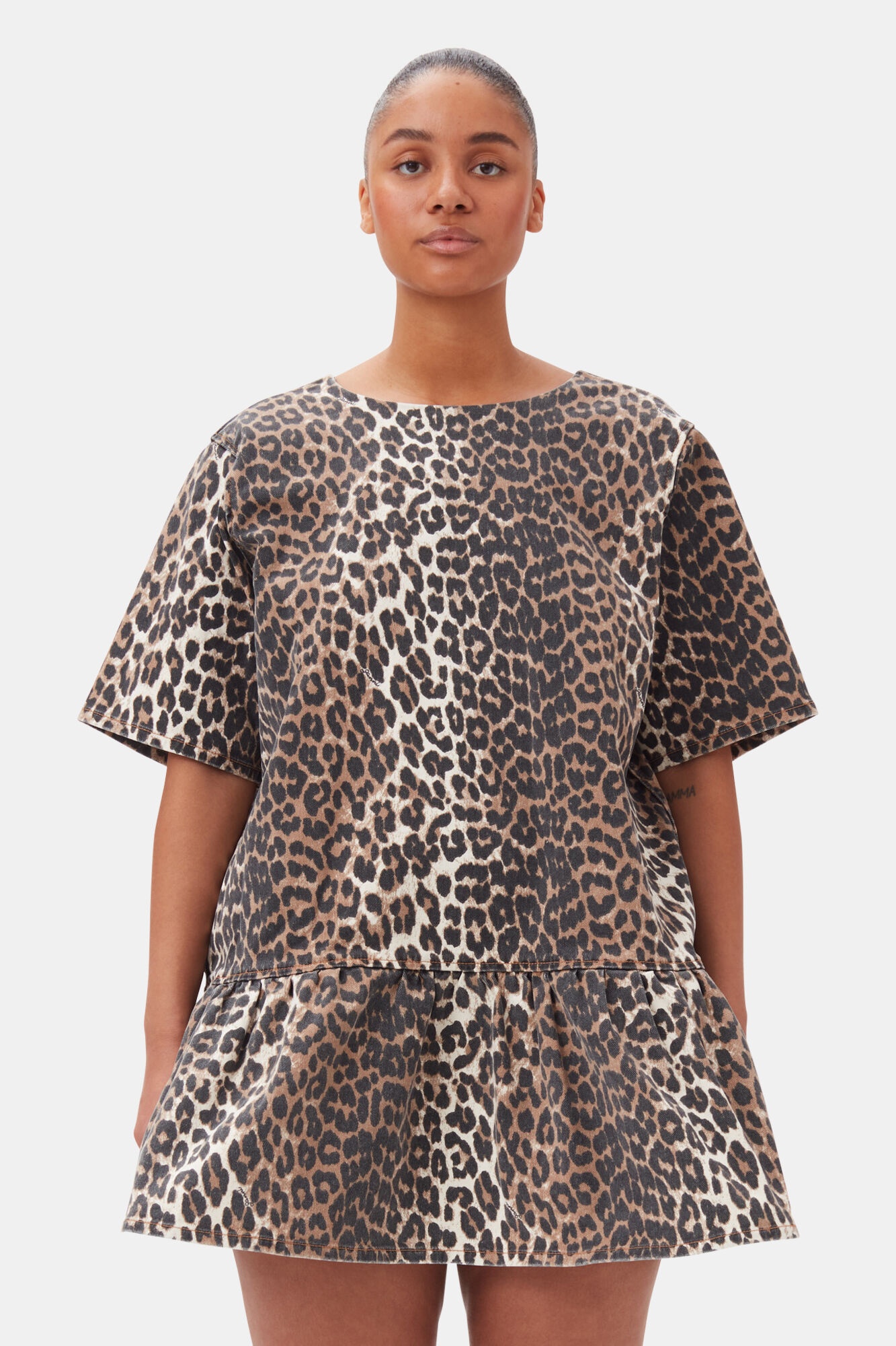 LEOPARD OPEN-BACK MINI DENIM DRESS - 7