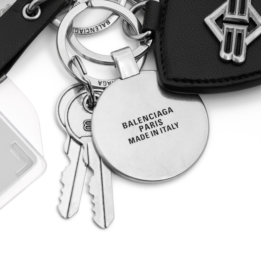 Men's Keychain Badge Full Charms in Multicolor - 4