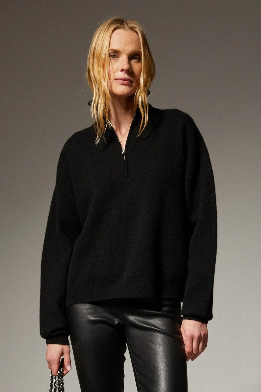 QUARTER ZIP SWEATSHIRT - 1