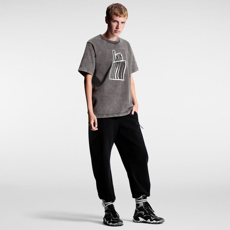 Louis Vuitton Graphic LV Signature T-Shirt outlook