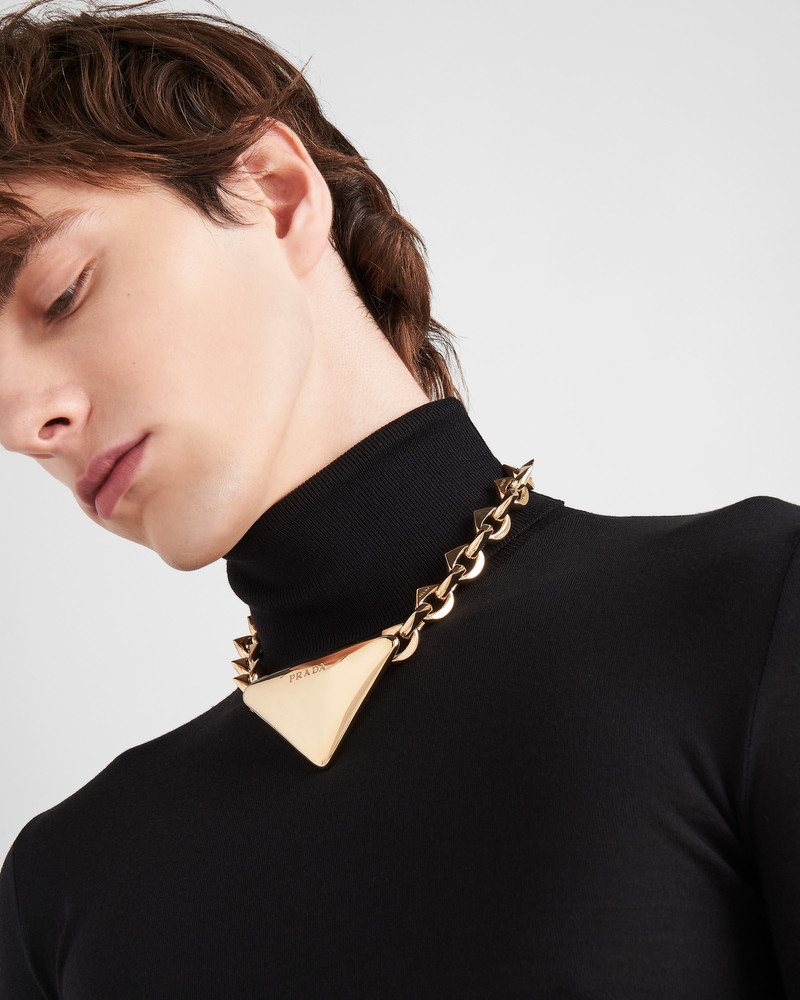 Eternal Gold large pendant necklace in yellow gold 8