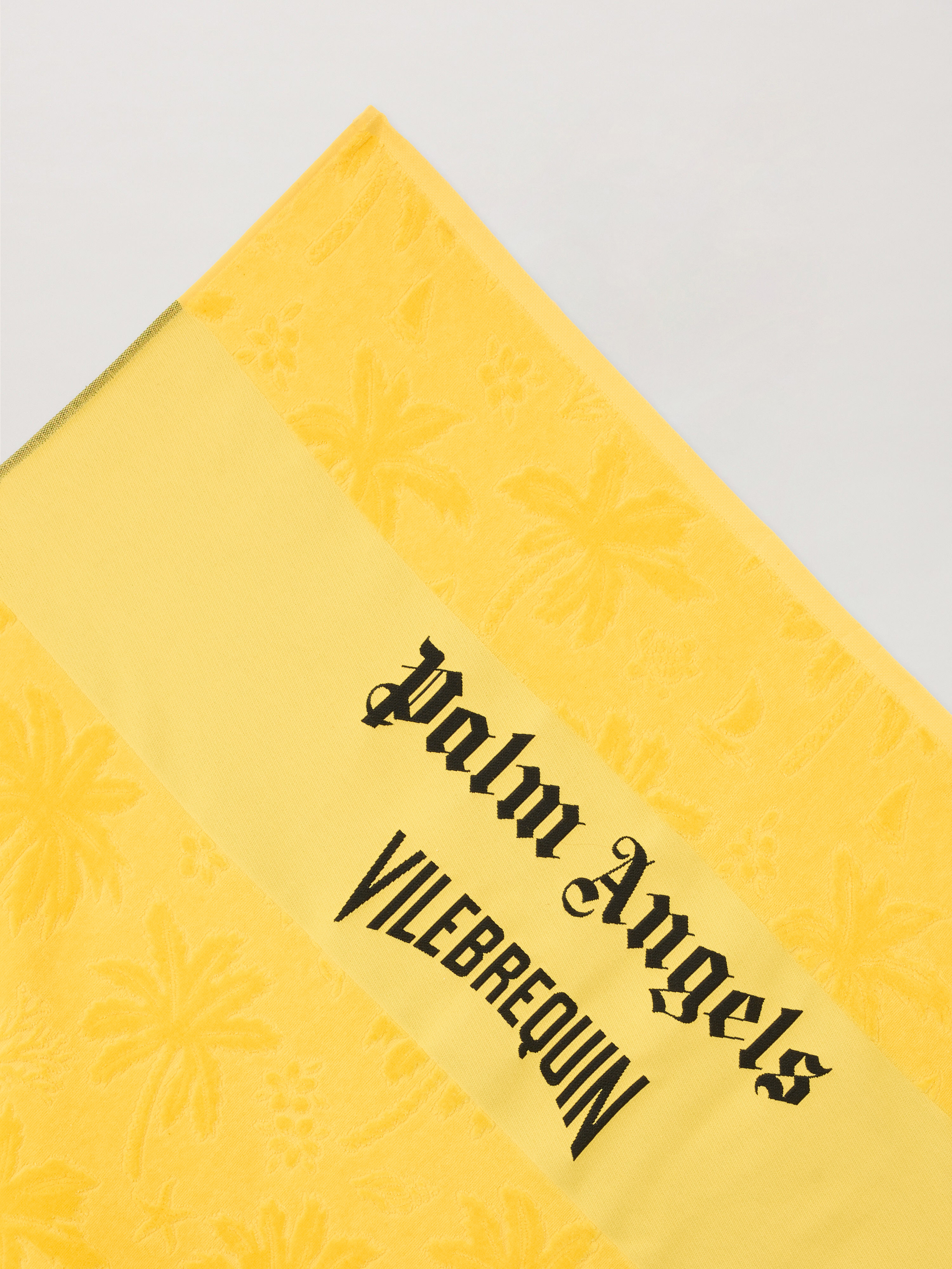 Patterned Jacquard Beach Towel - 3