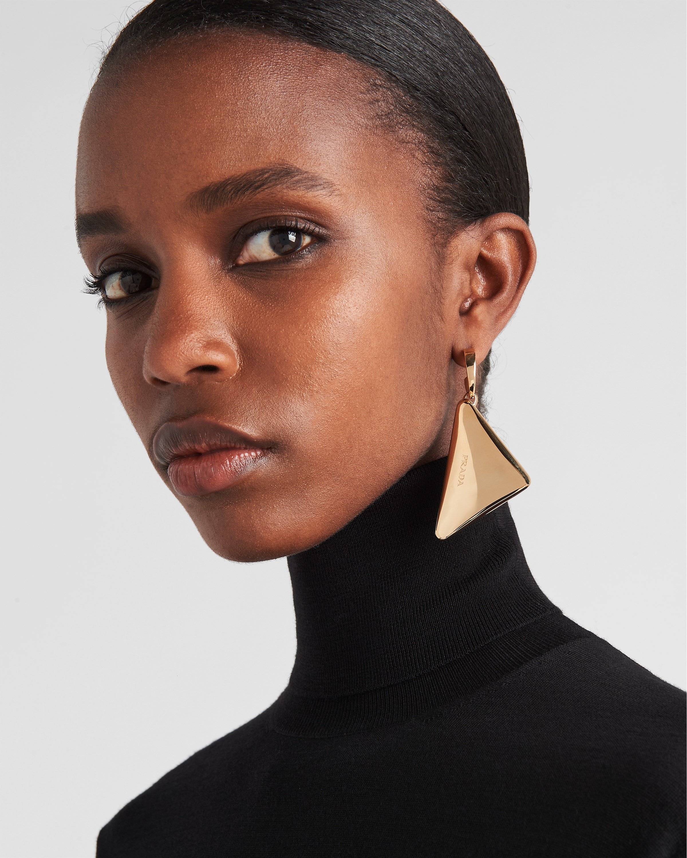 Eternal Gold medium drop earrings in yellow gold - 2