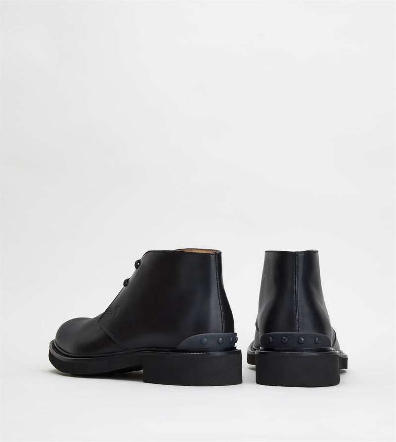 DESERT BOOTS IN LEATHER - BLACK 3