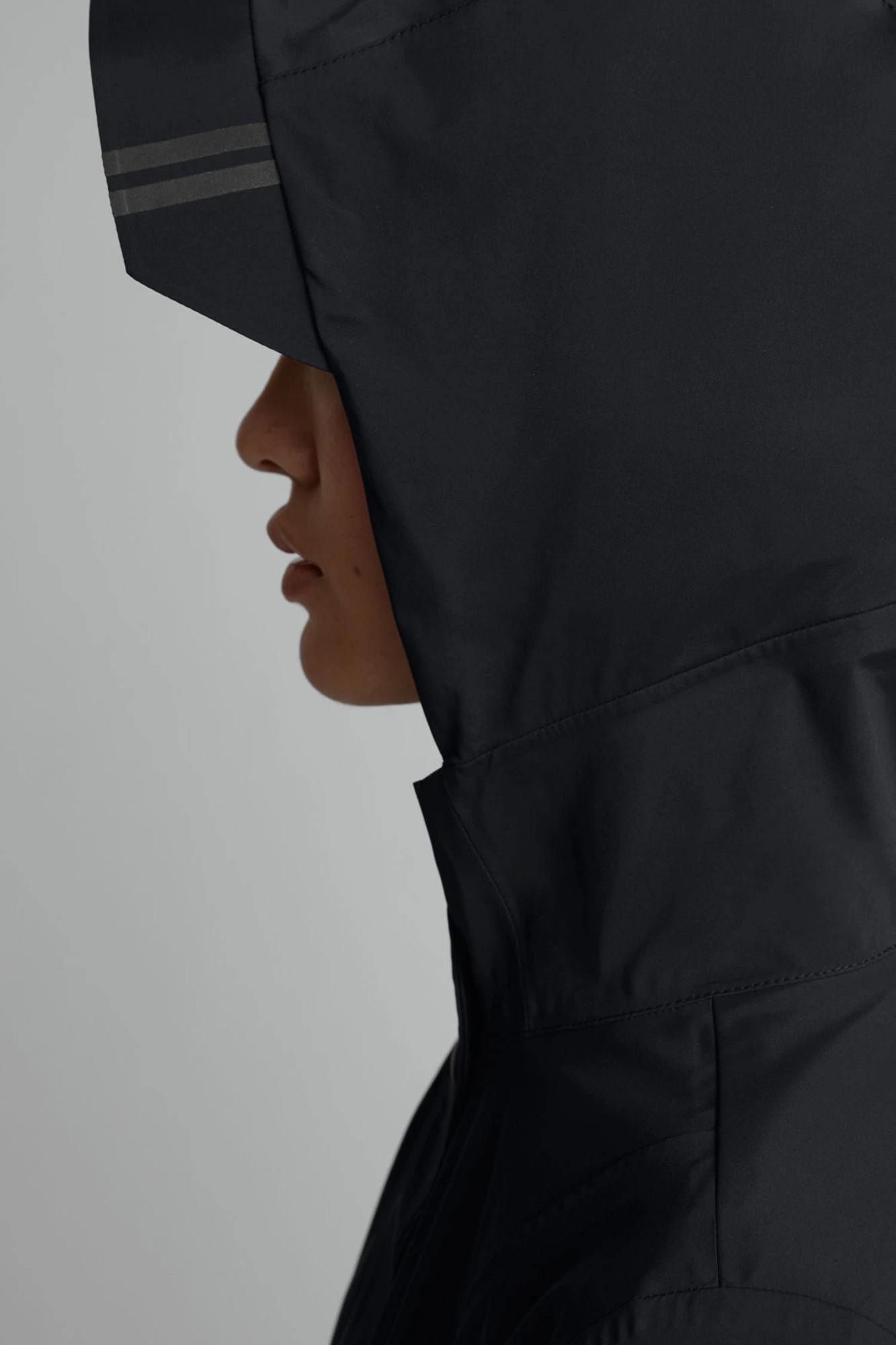 WOMEN'S KITSILANO RAIN JACKET BLACK LABEL - 9