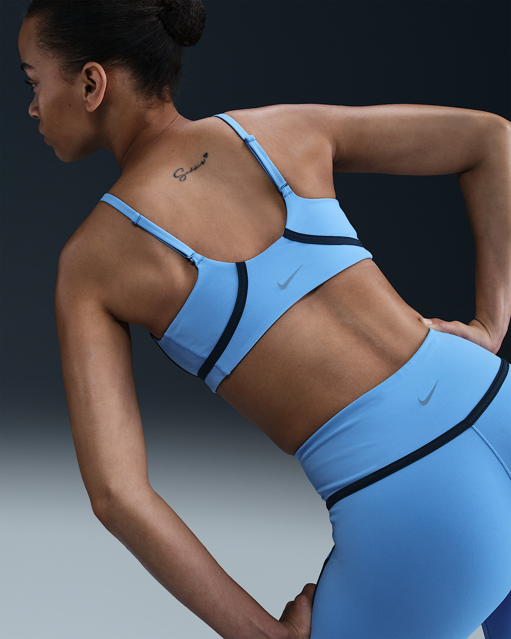Nike One Convertible Women's Light-Support Lightly Lined Sports Bra - 2