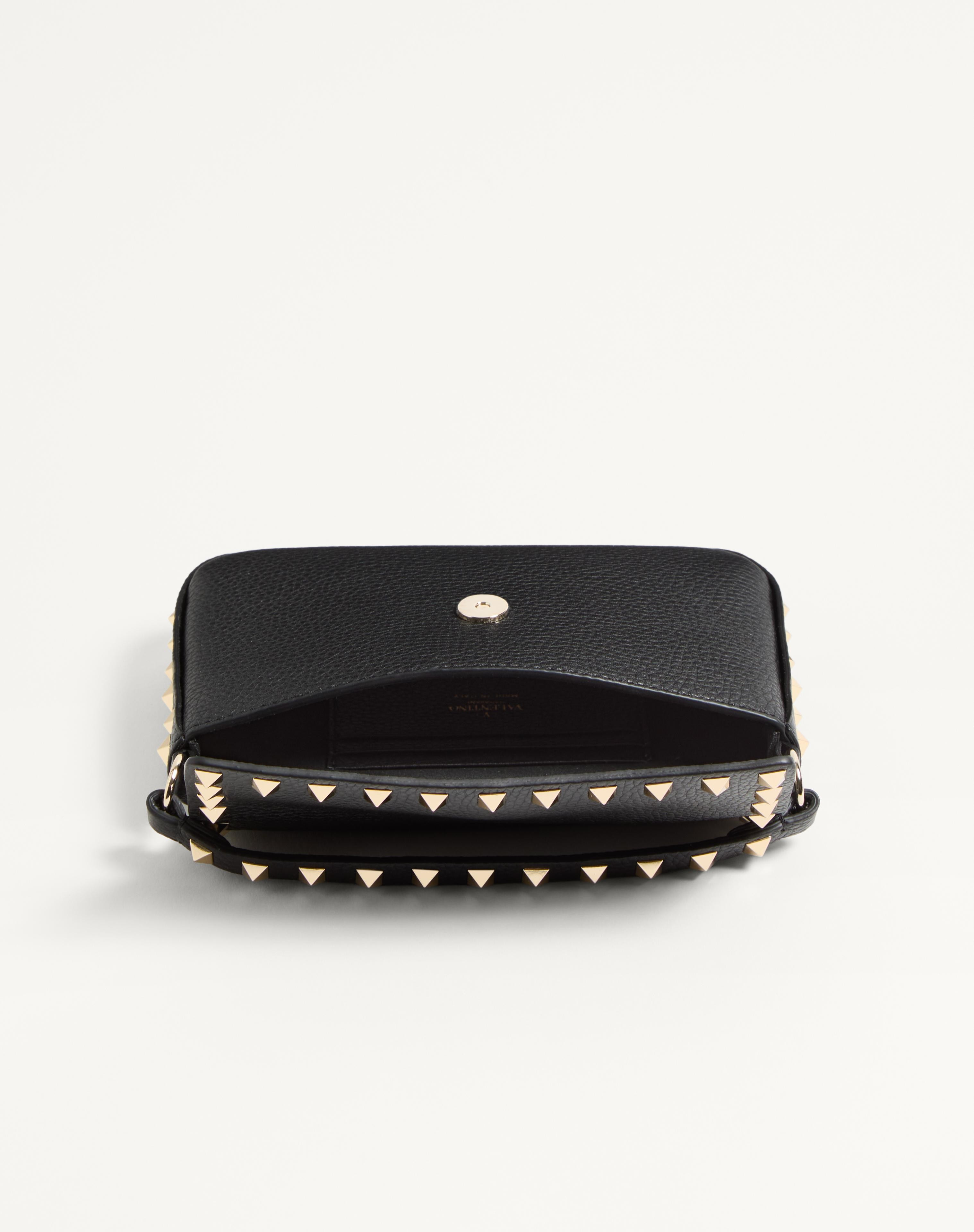 ROCKSTUD GRAINY CALFSKIN POUCH - 5