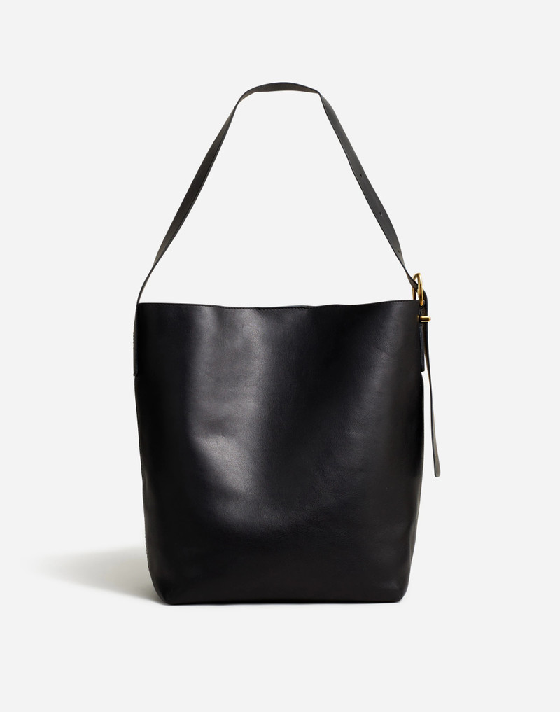 The Essential Bucket Tote 1