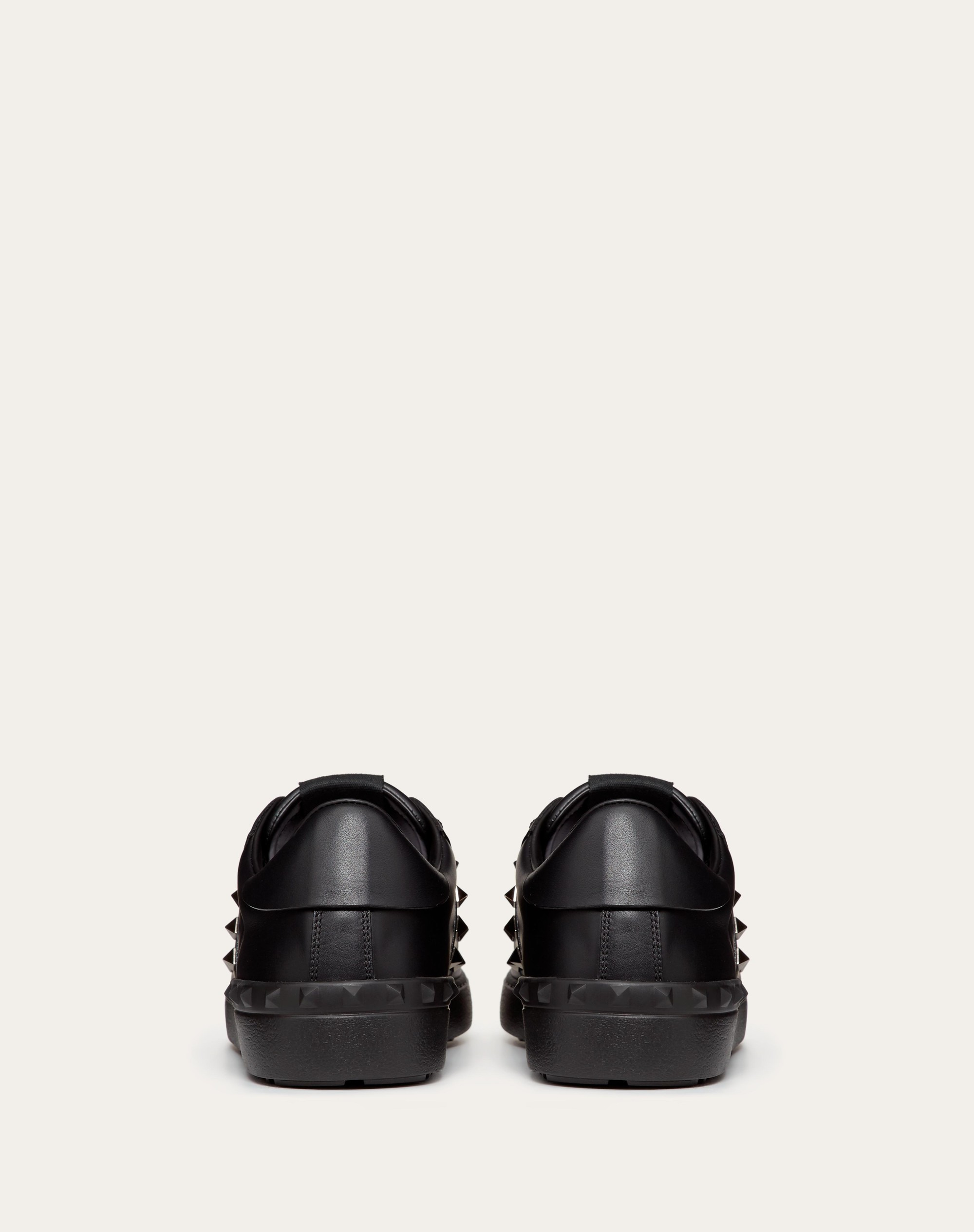 ROCKSTUD UNTITLED SNEAKER IN CALFSKIN LEATHER - 3