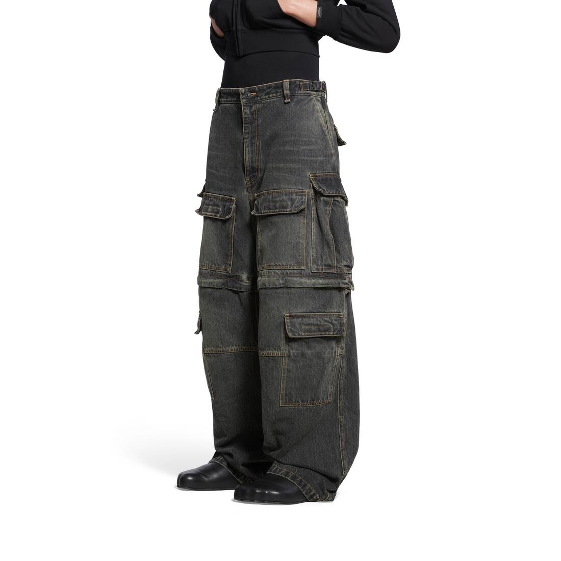 Cargo Pants in Black - 5