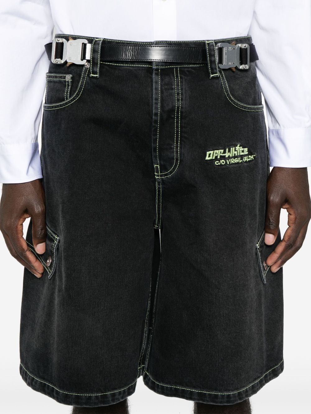 logo-embroidered denim shorts - 5