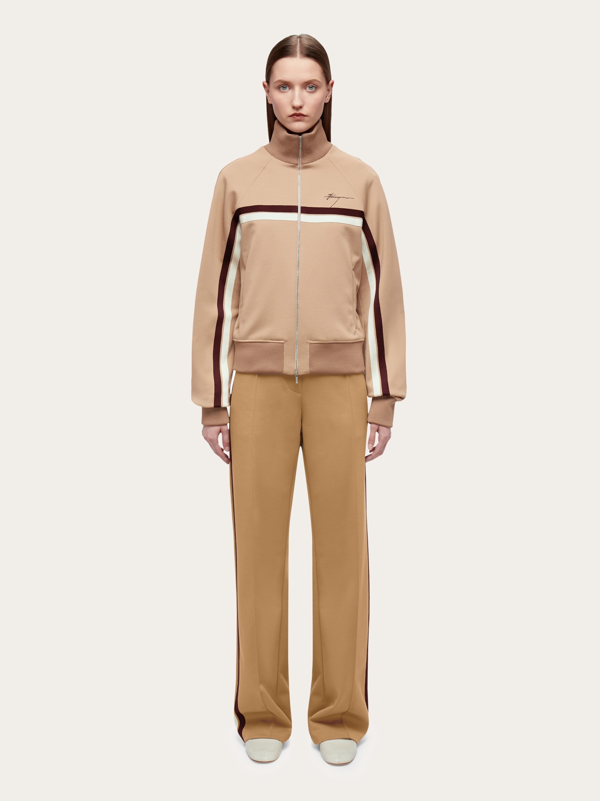 Wide leg tracksuit trouser - 7