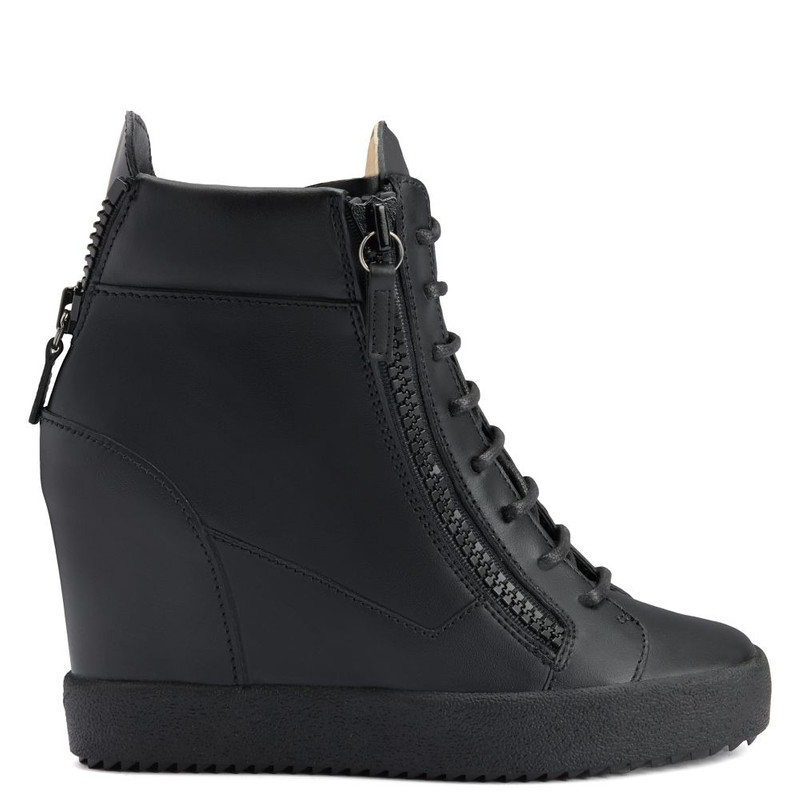 Addy Wedge 1