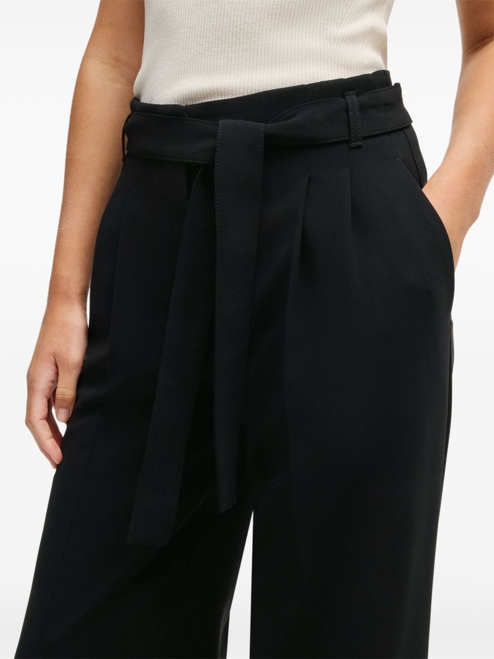 creased tailored trousers - 4