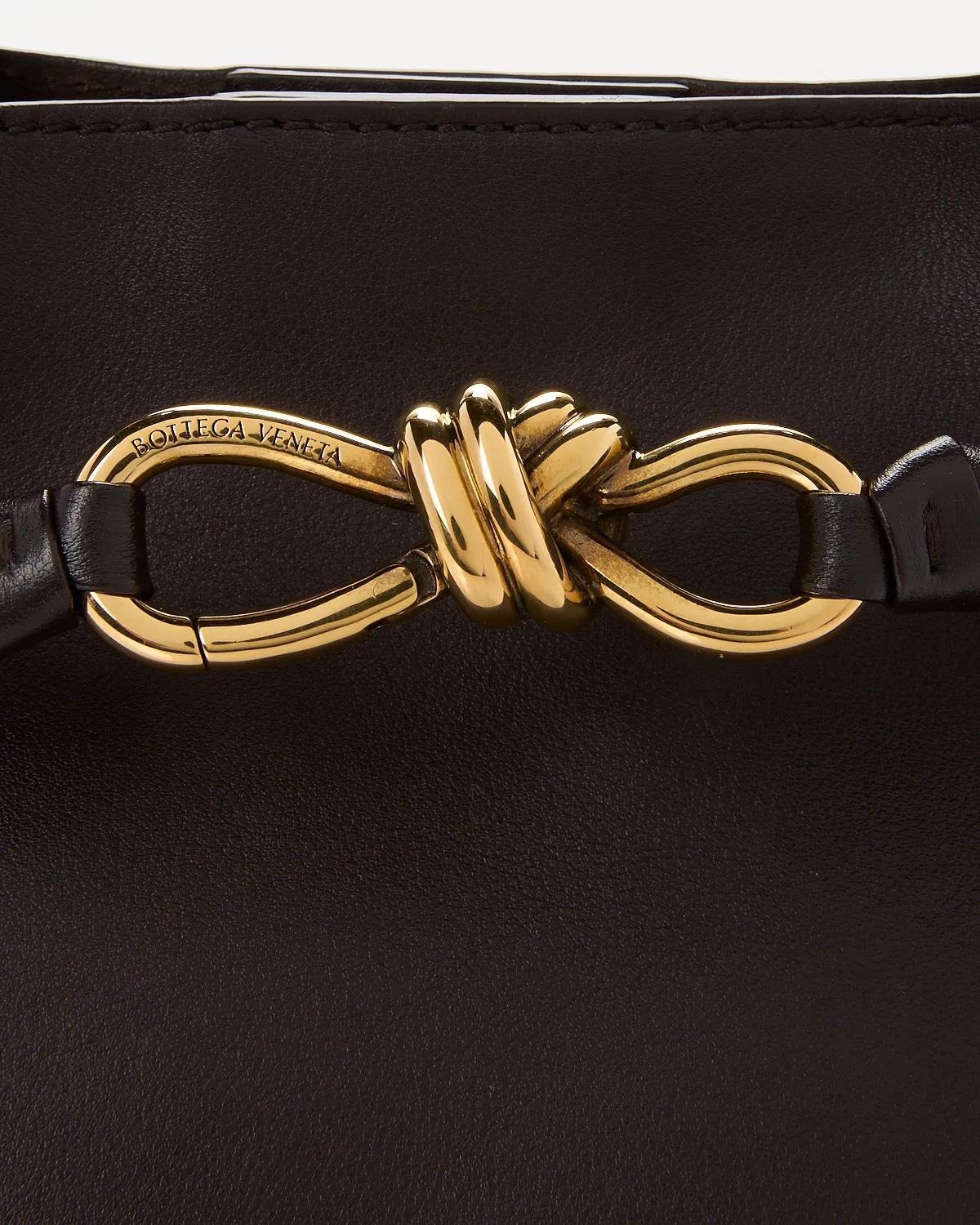 Medium Andiamo Top Handle Bag - 11