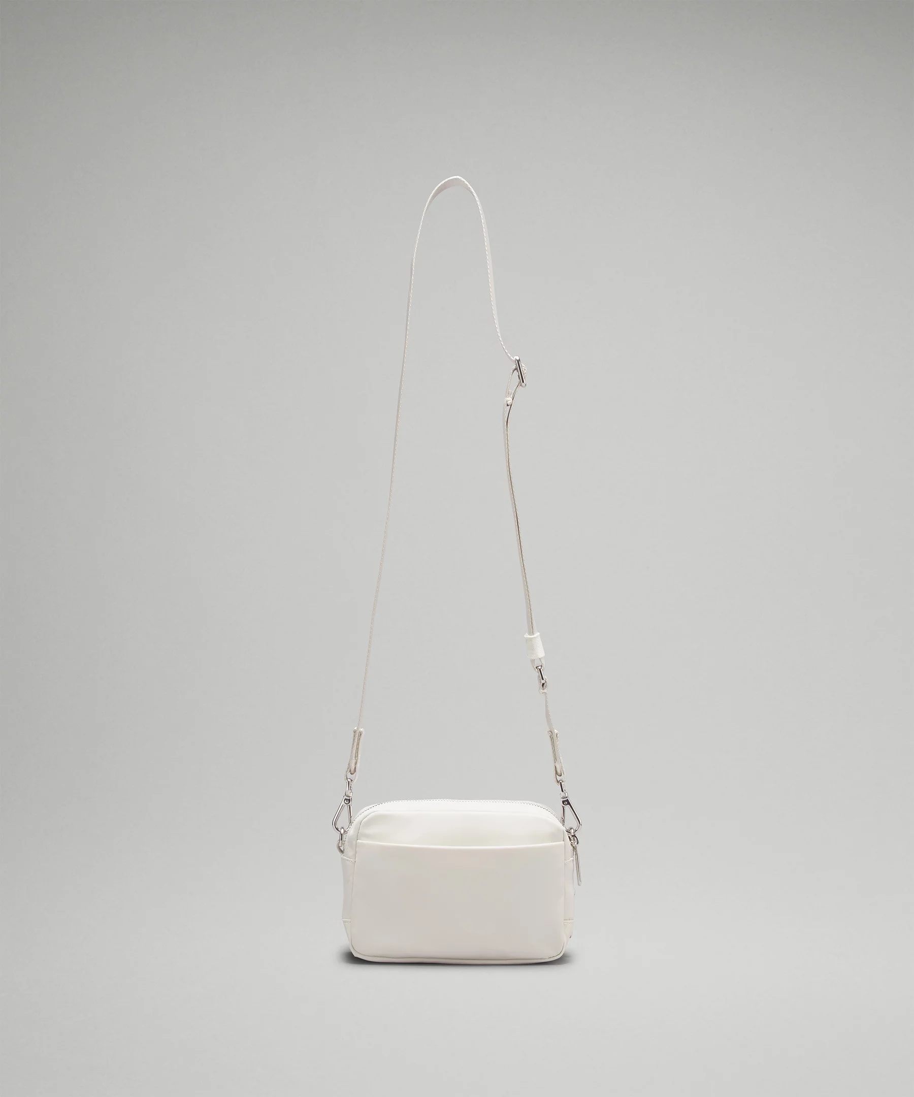 Everywhere Crossbody Bag 2L *Metal Hardware - 3