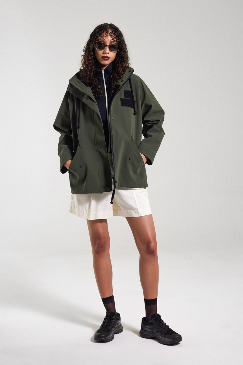 Stutterheim Faversham Matte Raincoat Green outlook