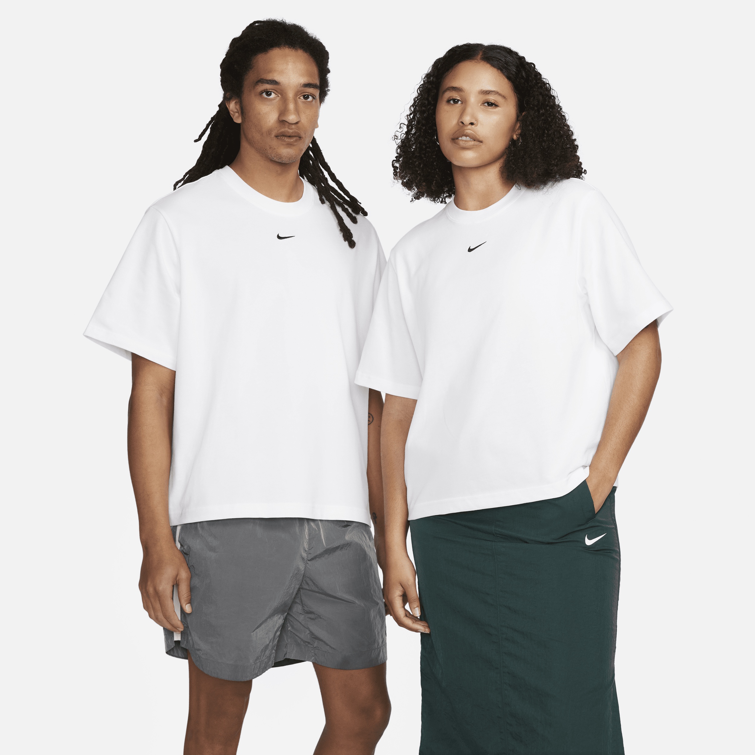 Nike Sportswear Essential Women's Boxy T-Shirt - 1