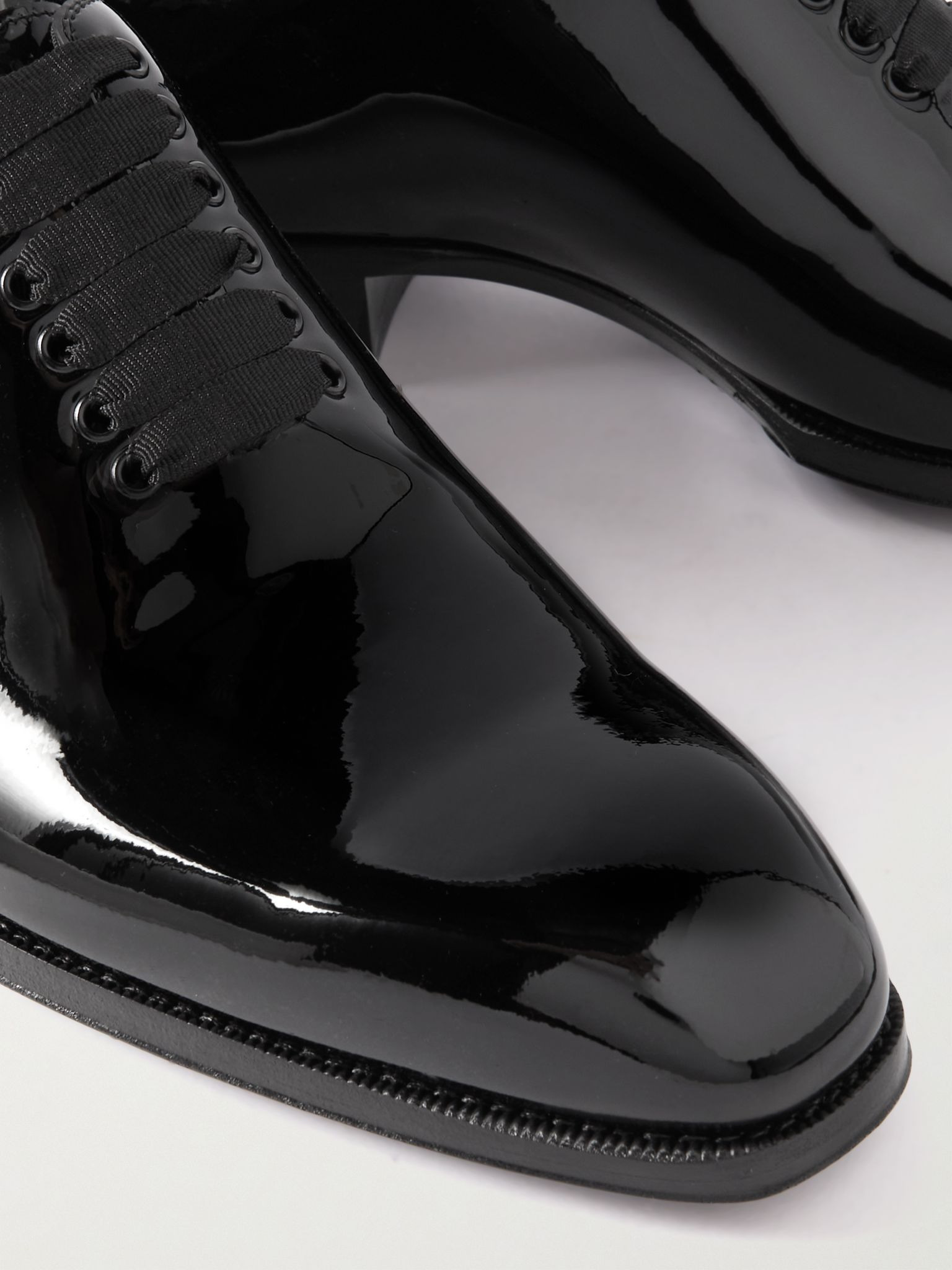 Elkan Whole-Cut Patent-Leather Oxford Shoes Black - 6
