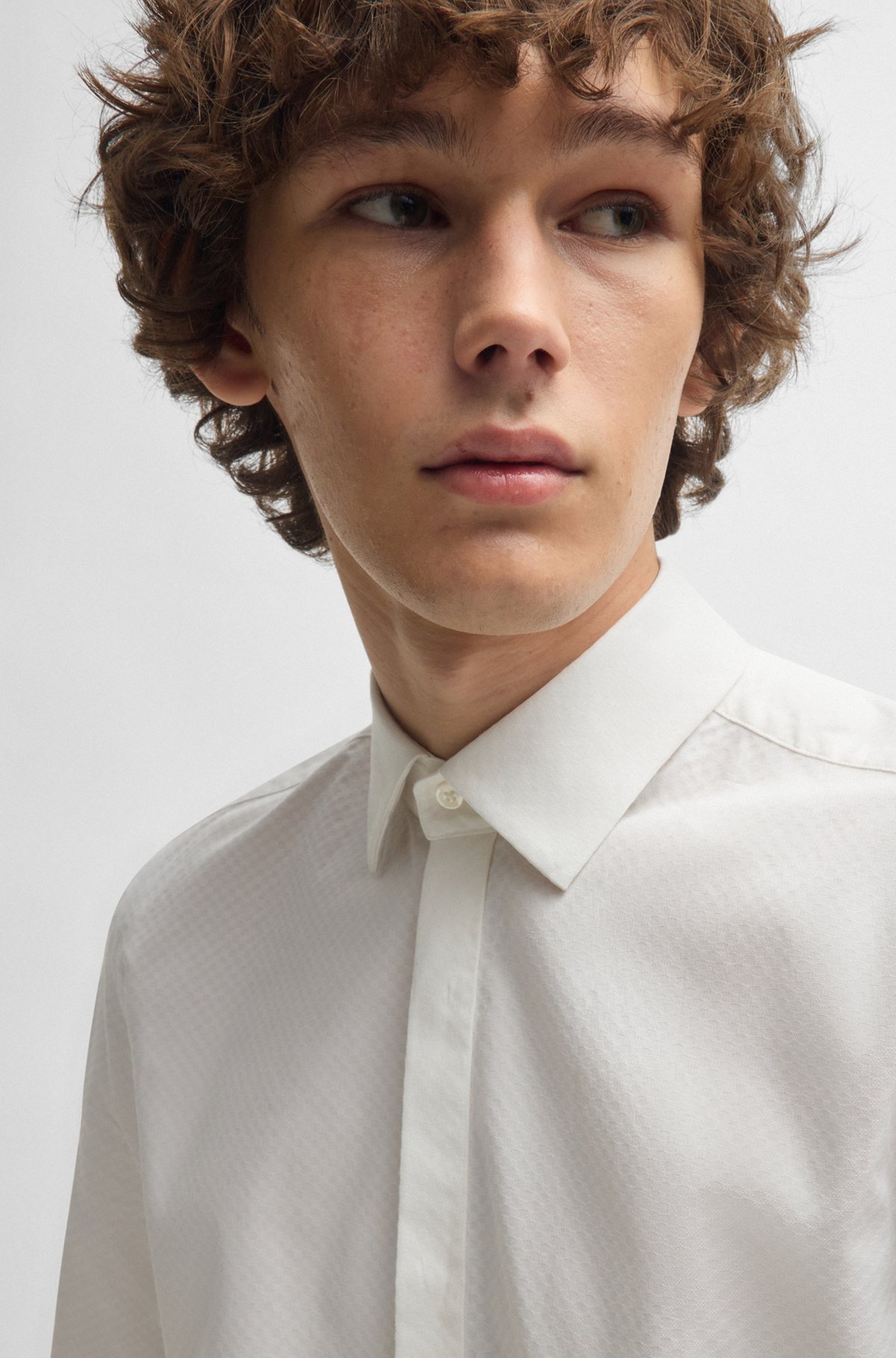 SLIM-FIT SHIRT IN STRUCTURED STRETCH COTTON - 3