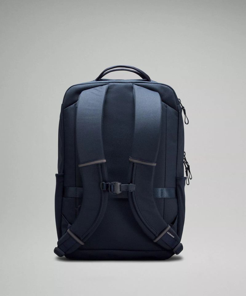 Double-Zip Backpack 22L 3