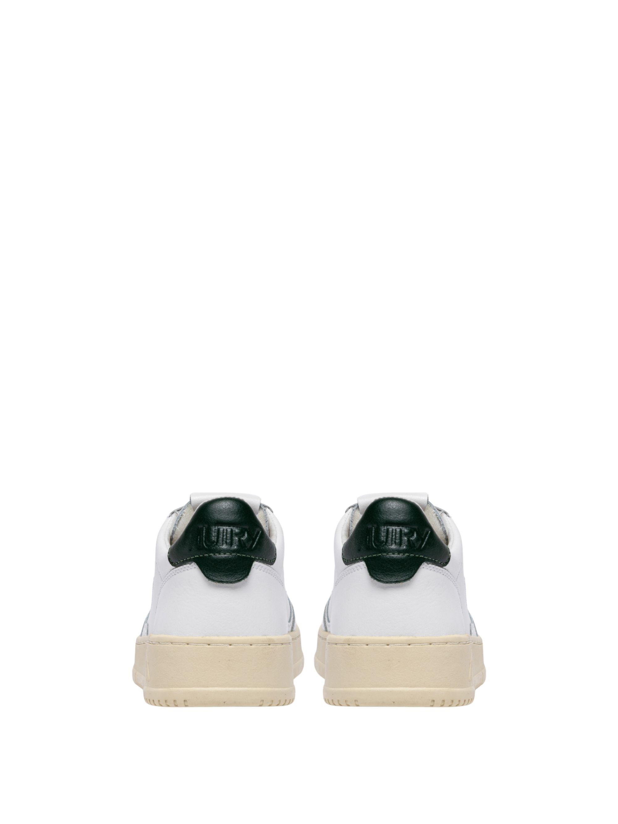 Sneaker Medalist - 3