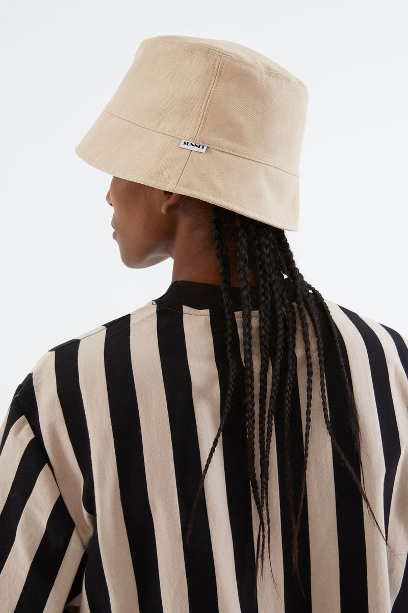 BEIGE BUCKET HAT 5