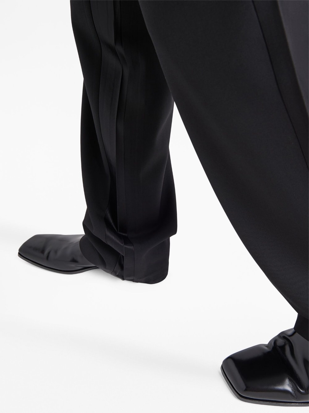 triangle-logo straight trousers - 4