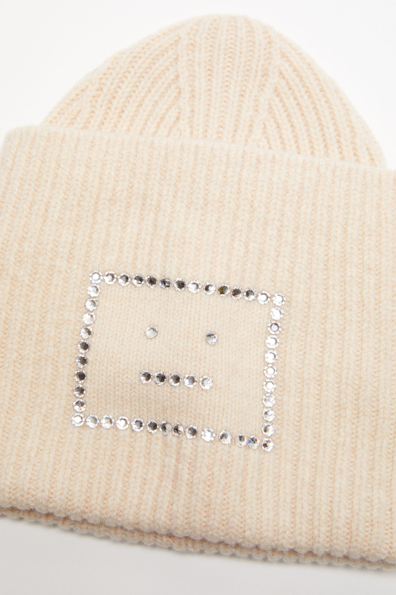 Embellished Face square beanie - Oatmeal melange 3