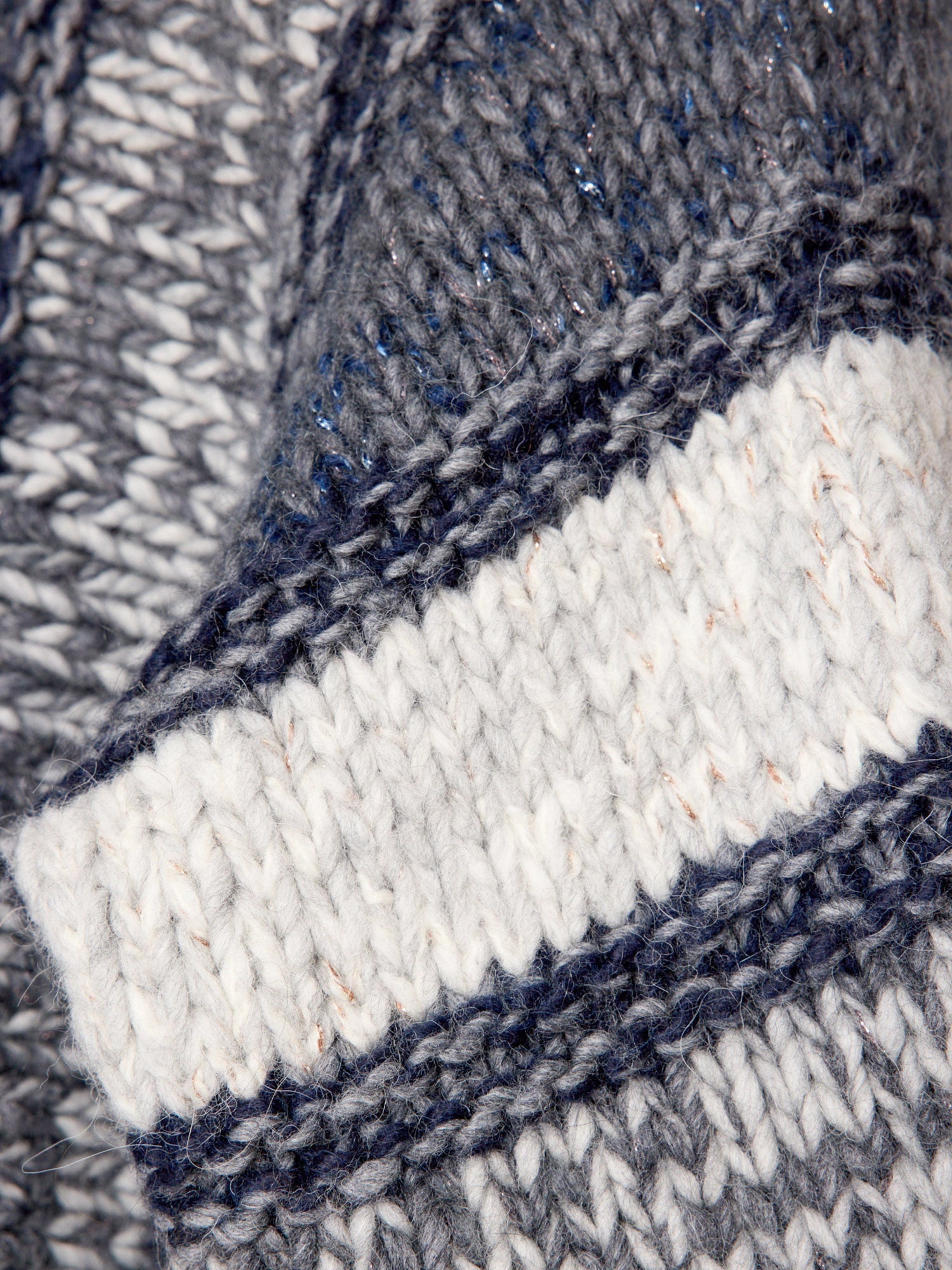 The Illia Handknit Cardigan - 3