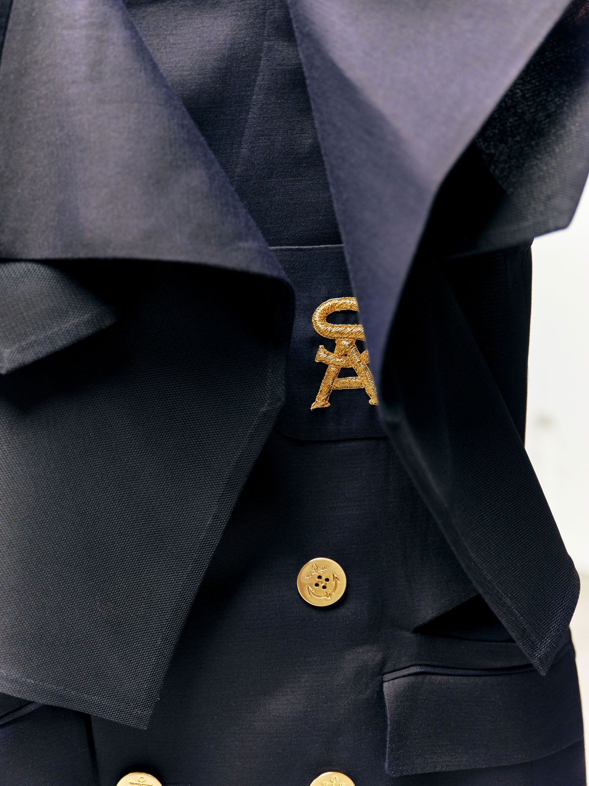 Emblem Double-Faced Silk Cotton Vest - 5