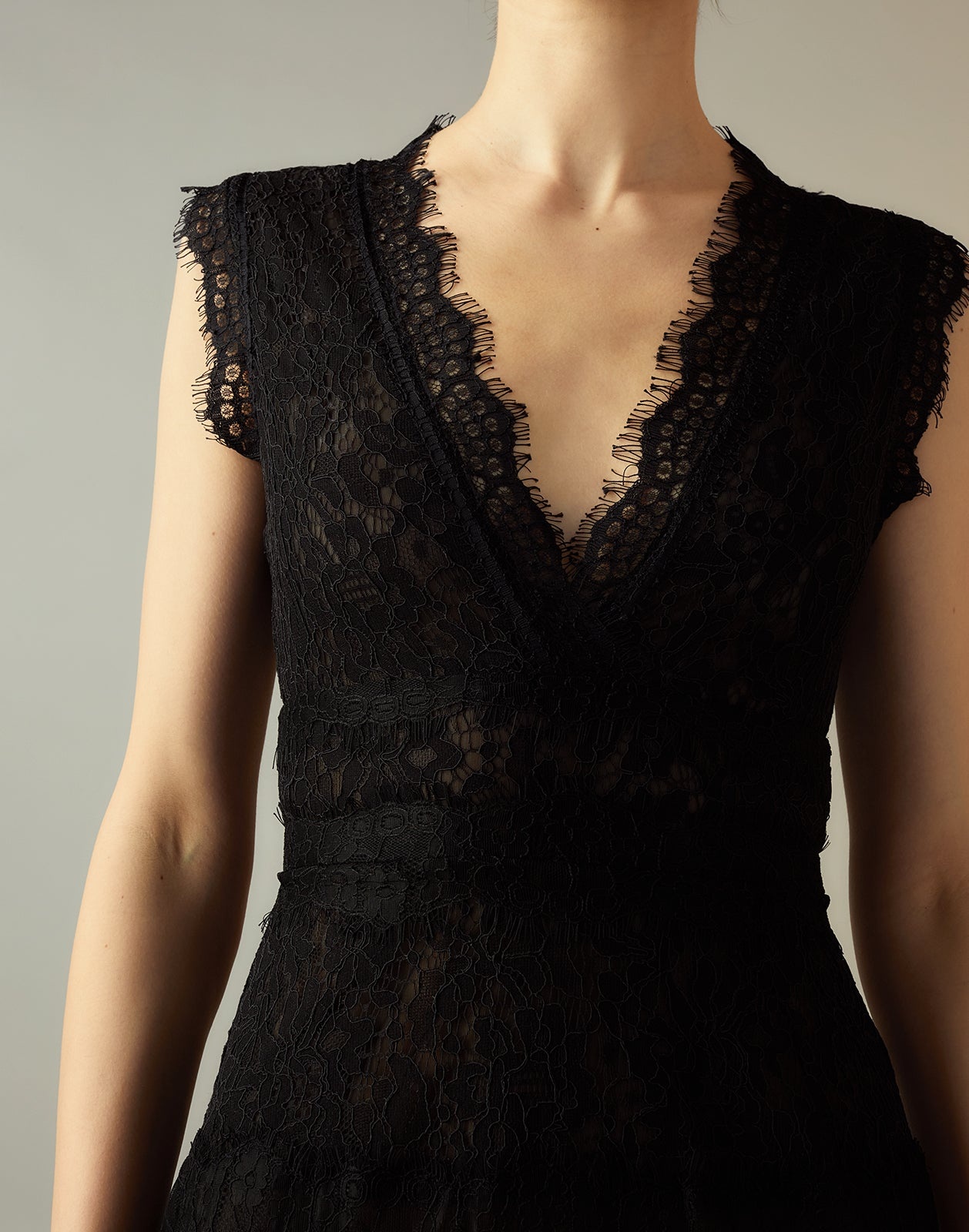 Audrey Lace Dress - 8