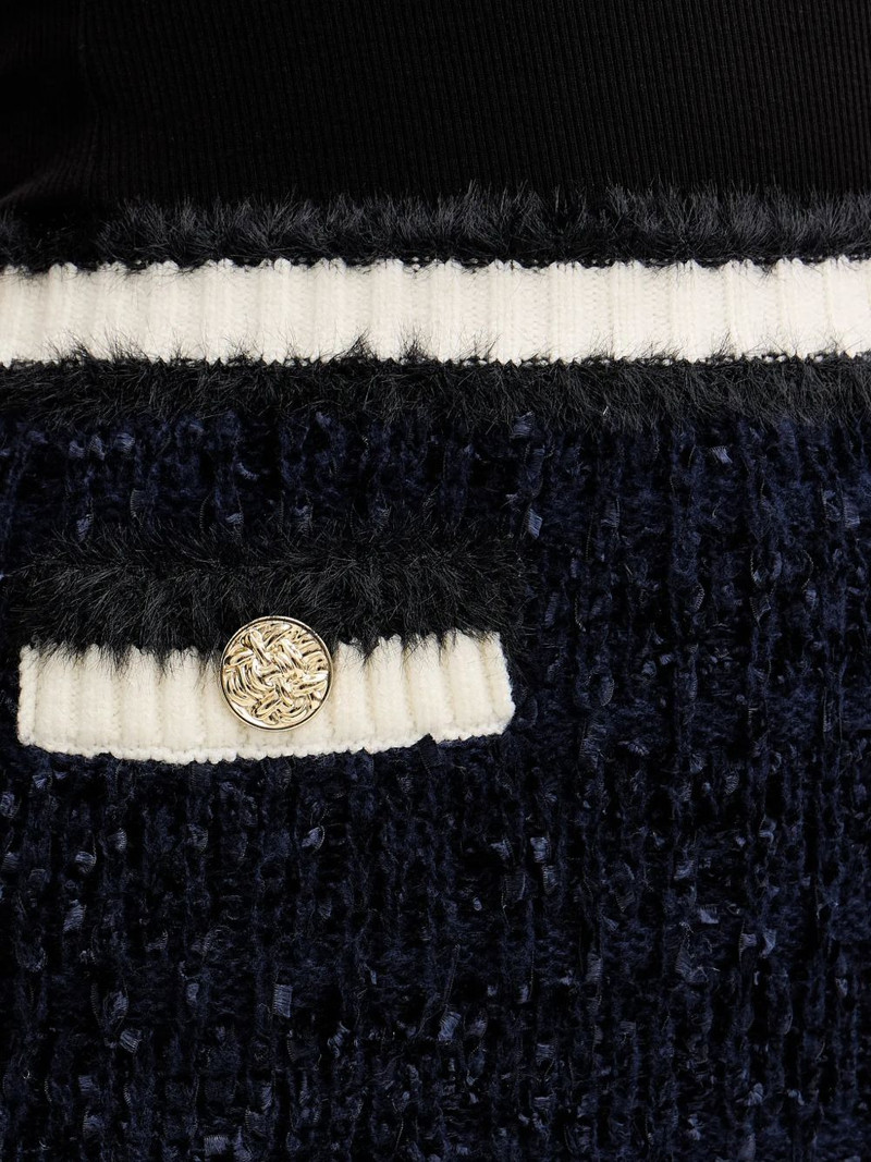 button-detail mini skirt 4