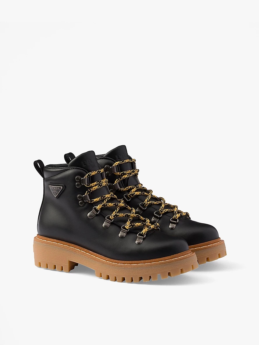 Brand-plaque leather ankle boots - 3