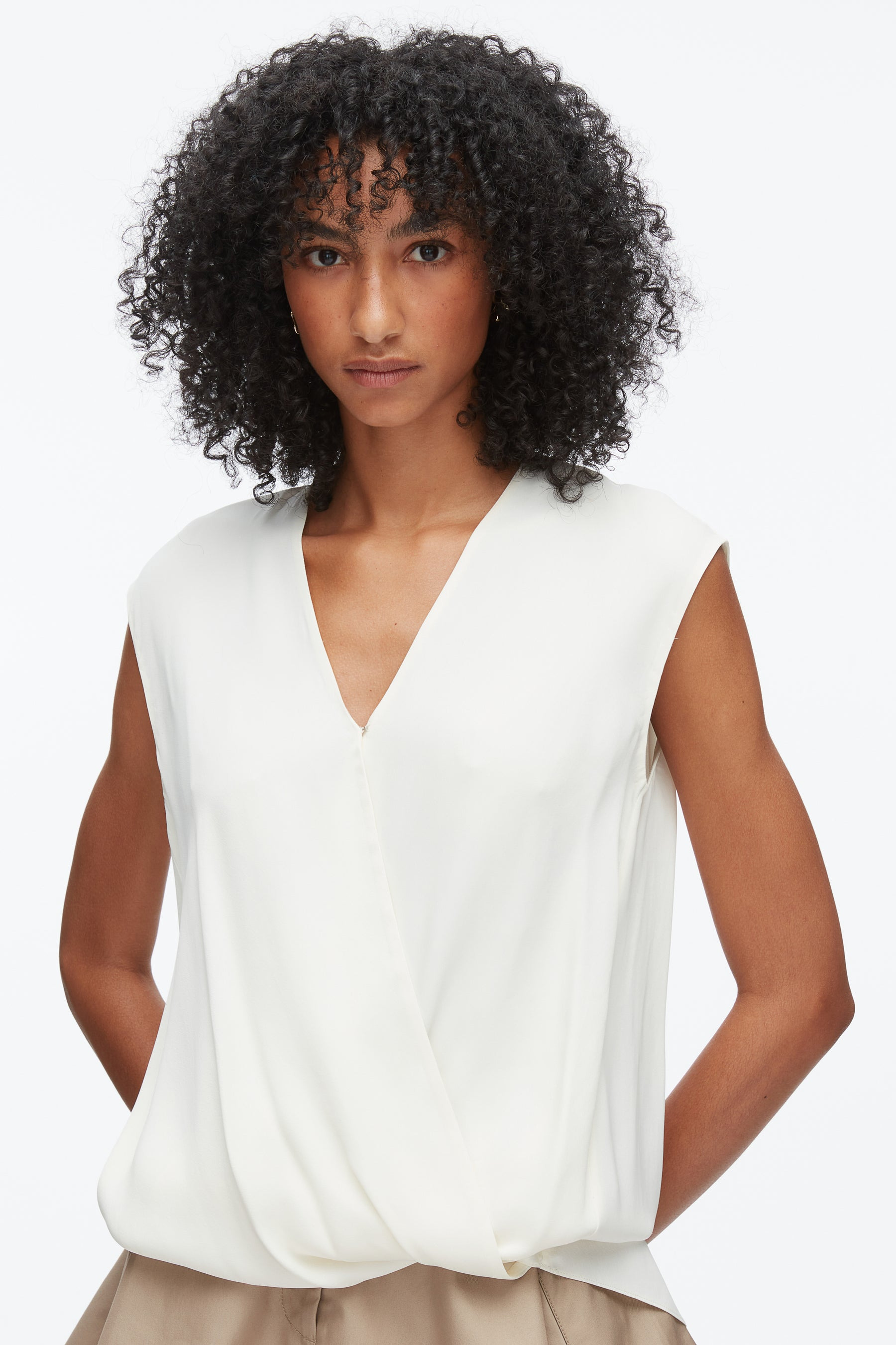 Soft Drape Sleeveless Blouse - 6
