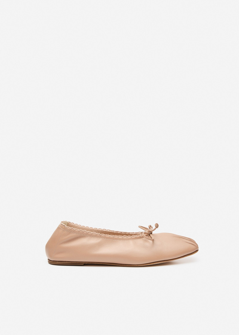 Gathered ballet flats in nude leather 1