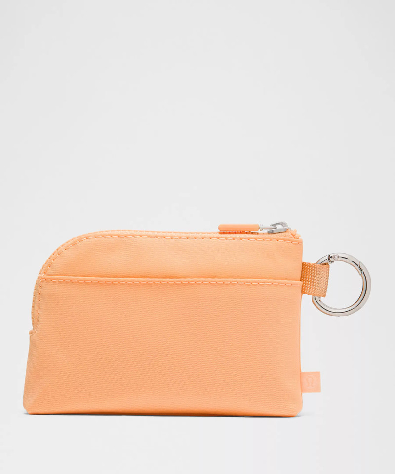 lululemon Clippable Card Pouch outlook