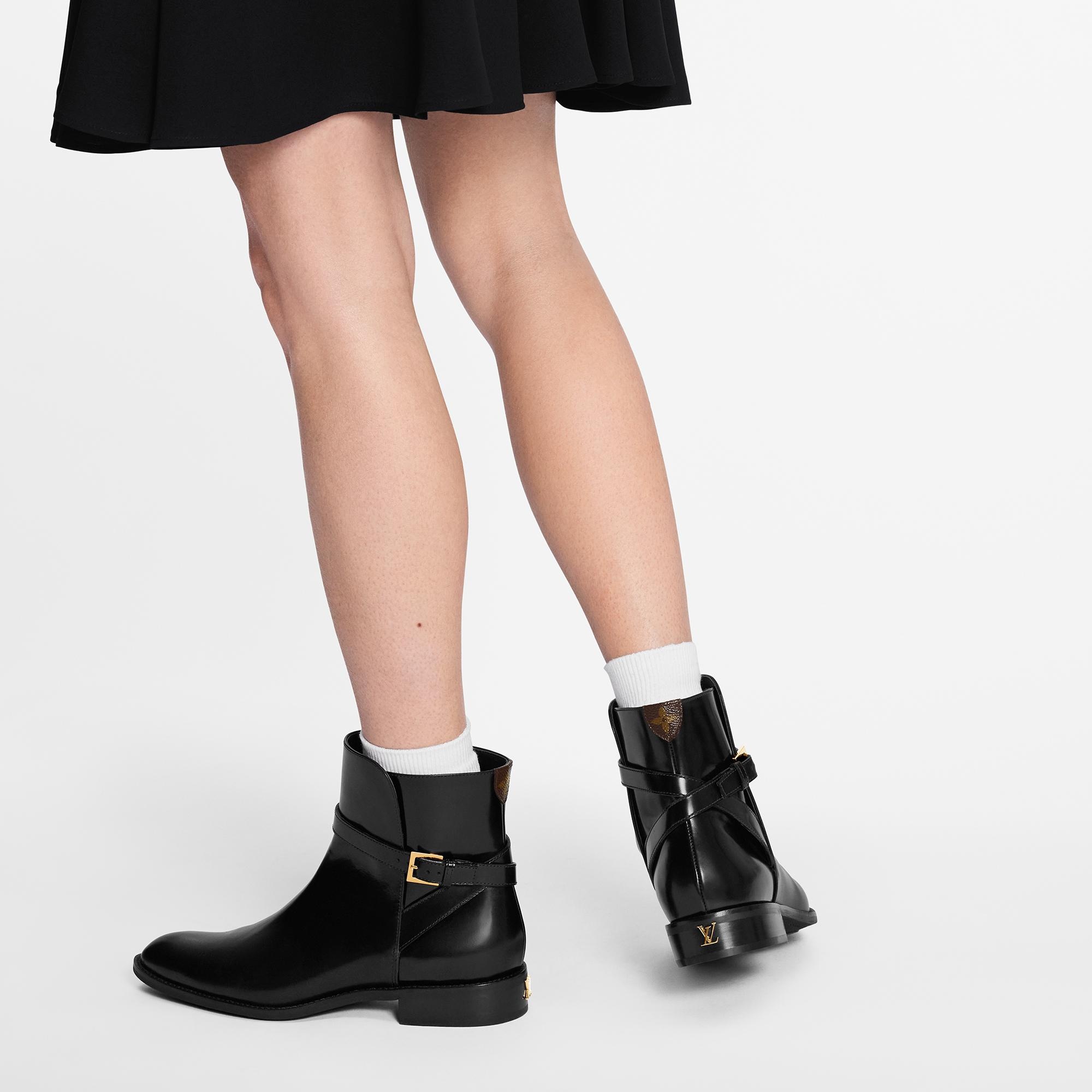 Suit Ankle Boot - 7
