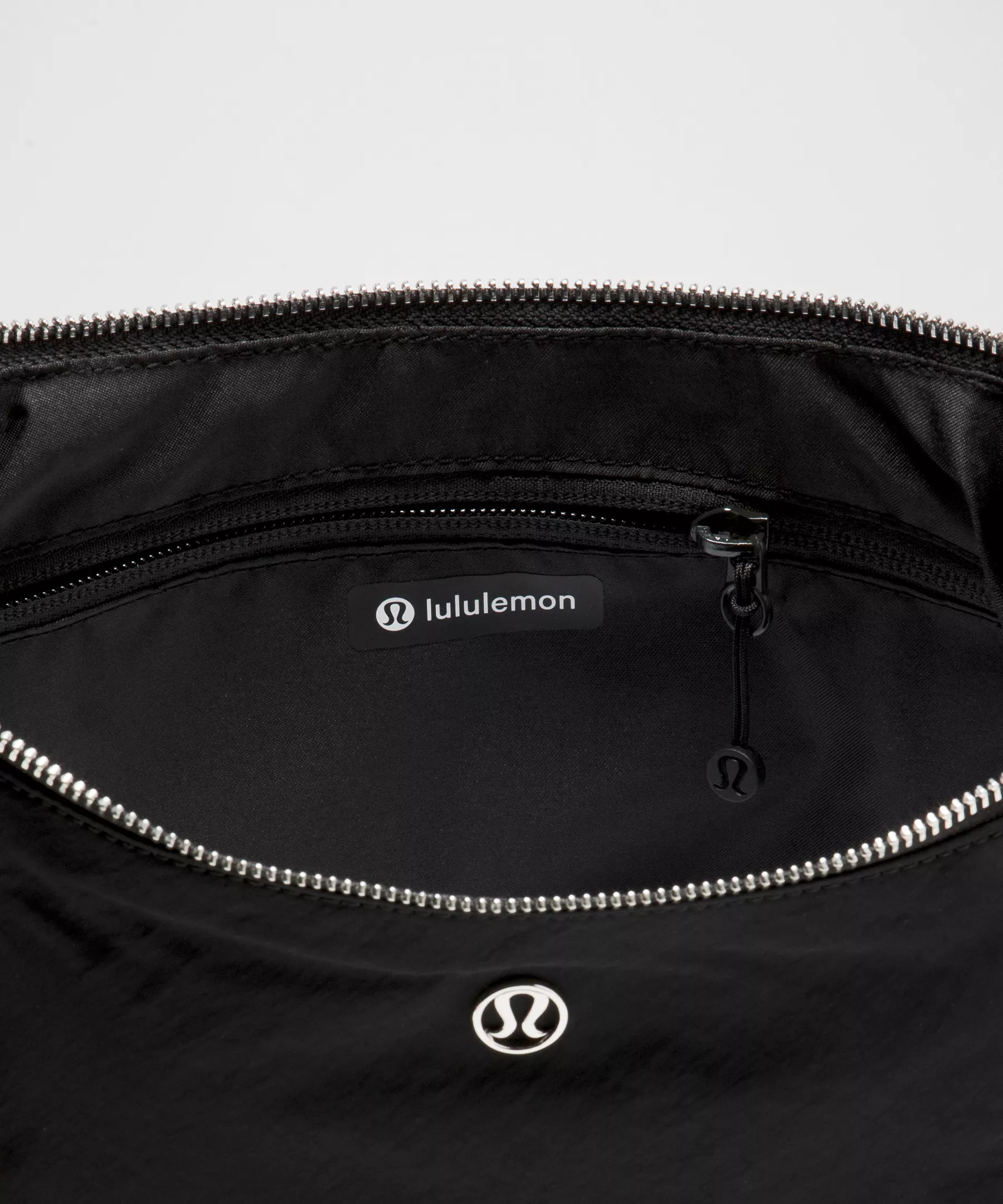 Slouchy Sling Bag 6L *Metal Hardware - 5