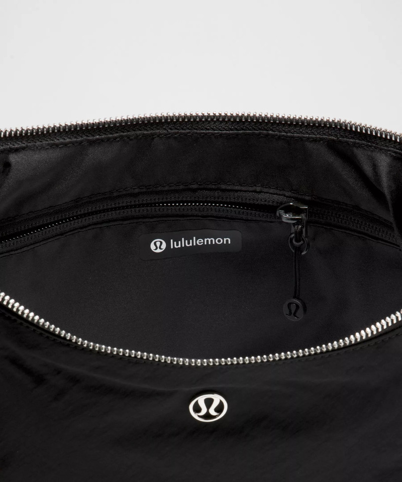 Slouchy Sling Bag 6L *Metal Hardware 5