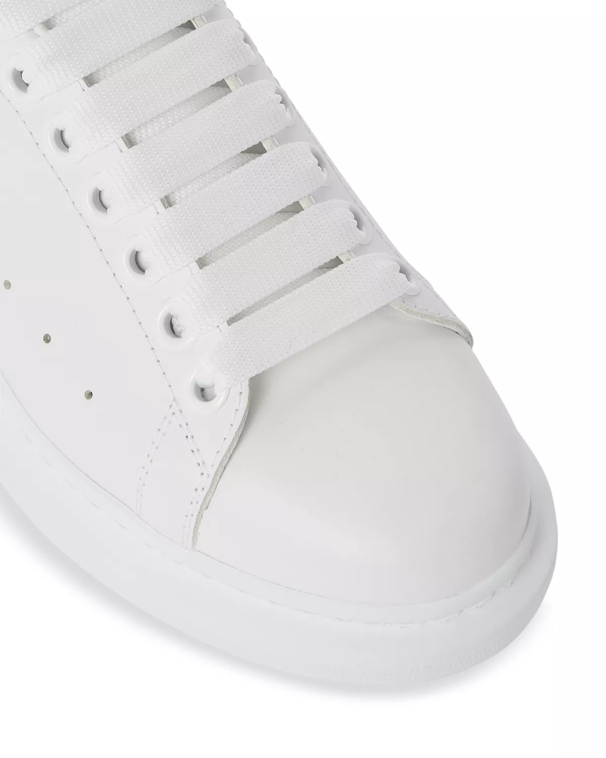 Women's Leather Low Top Sneakers - 6