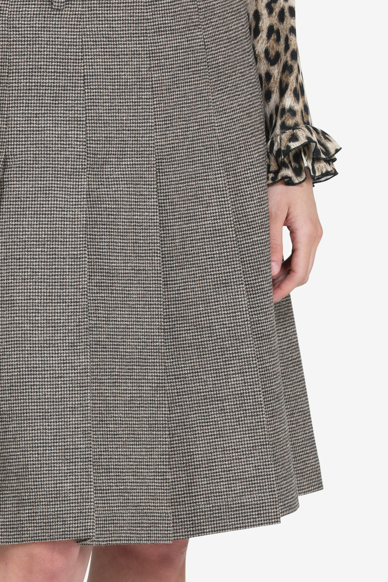 PLEATED SKIRT ABOVE THE KNEE 5